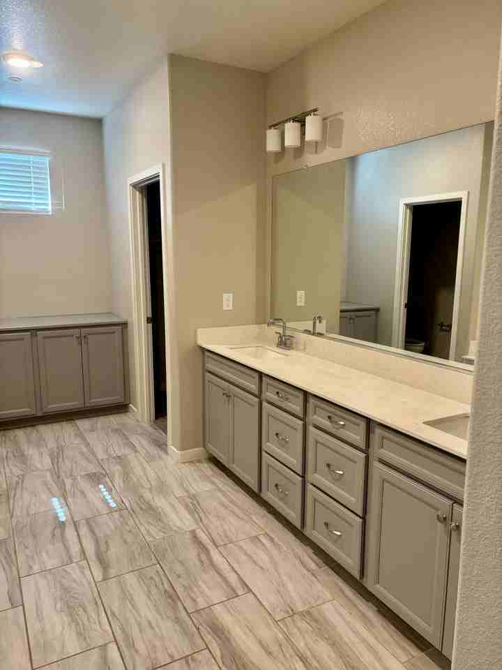 3180 Edgeview Dr - Photo 5 of 11