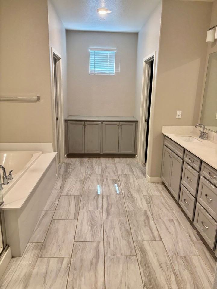 3180 Edgeview Dr - Photo 6 of 11