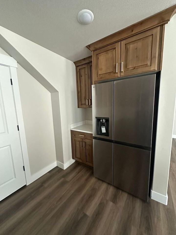 3143 N 1675 E - Photo 3 of 20