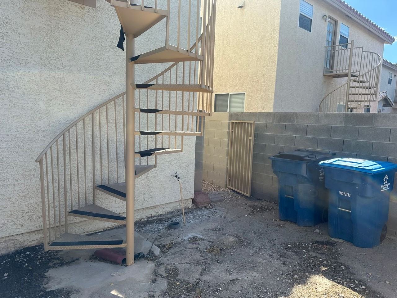 7564 Durham Hall Ave #201 - Photo 4 of 43
