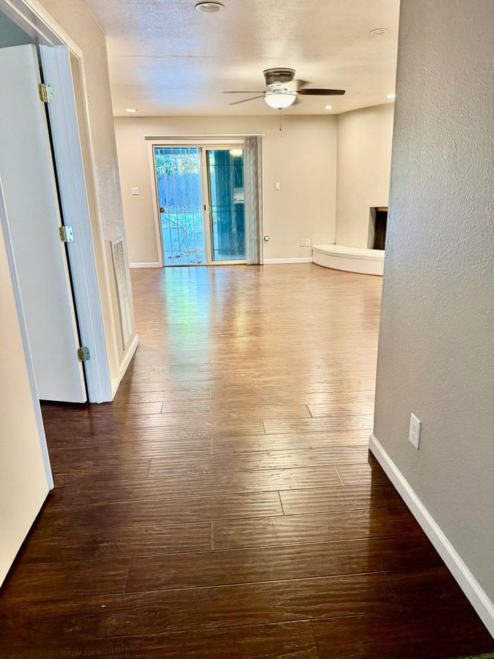 4108 Auburn Blvd - Photo 4 of 27