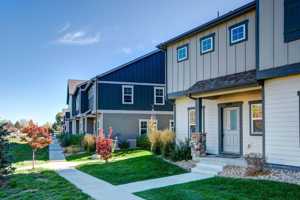featured image of 884 Winding Brook Dr