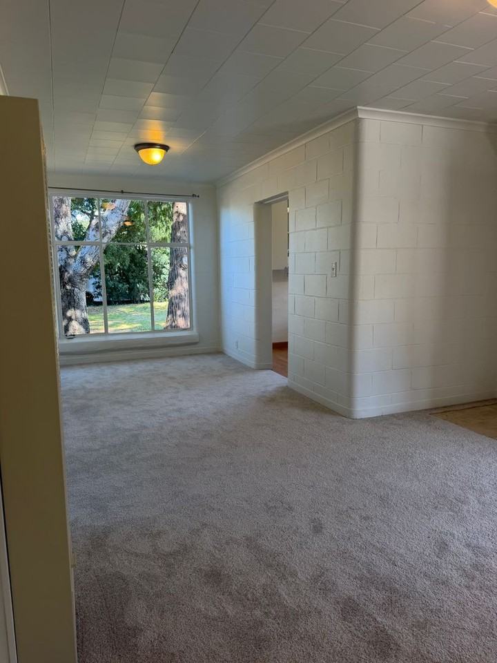 341 West St - Photo 2 of 9