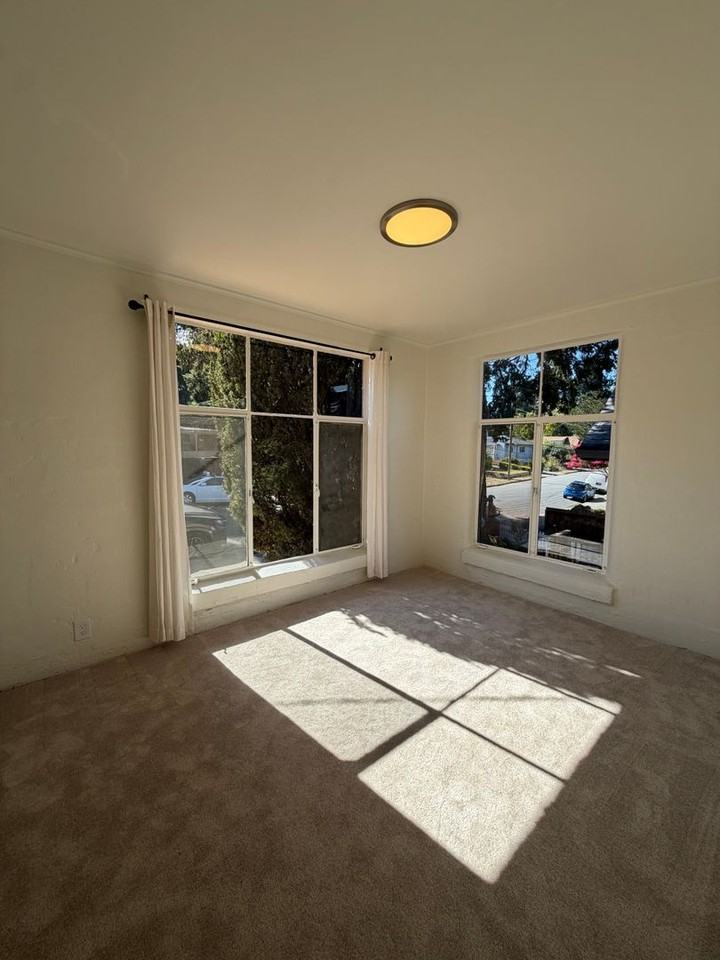 343 West St - Photo 7 of 13