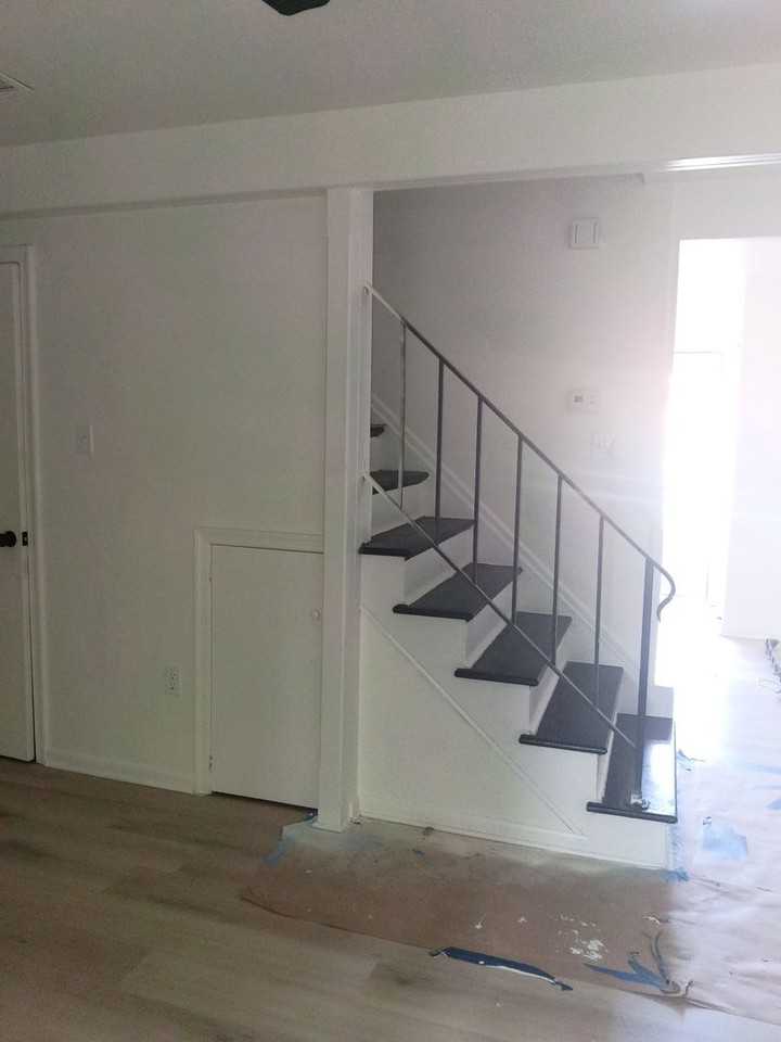 729 Pleasant St - Photo 6 of 19