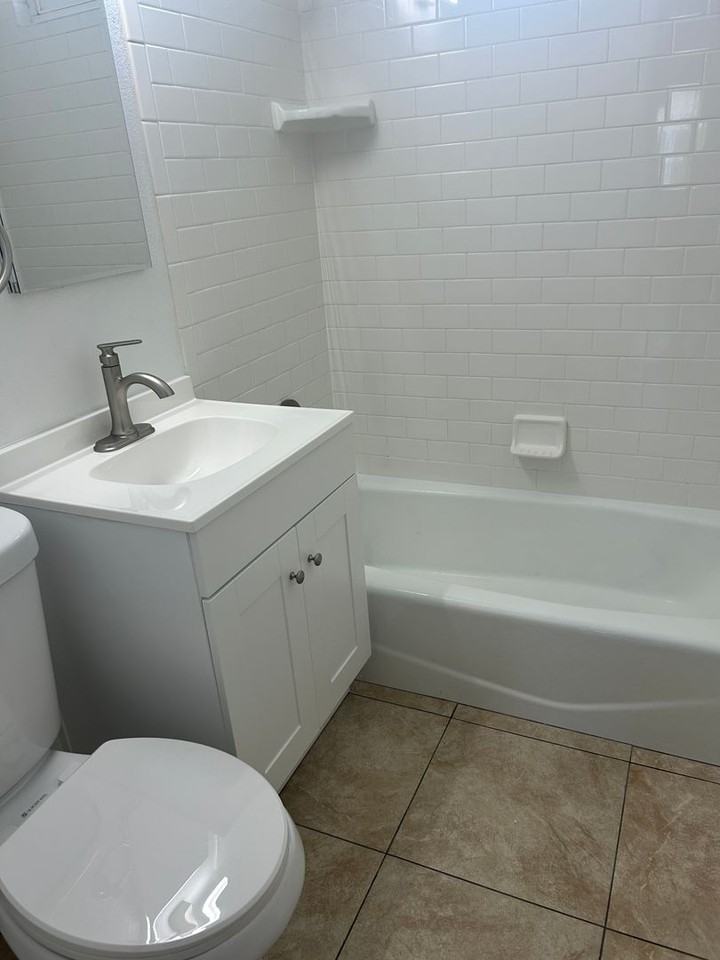 10026 River St - Photo 6 of 12