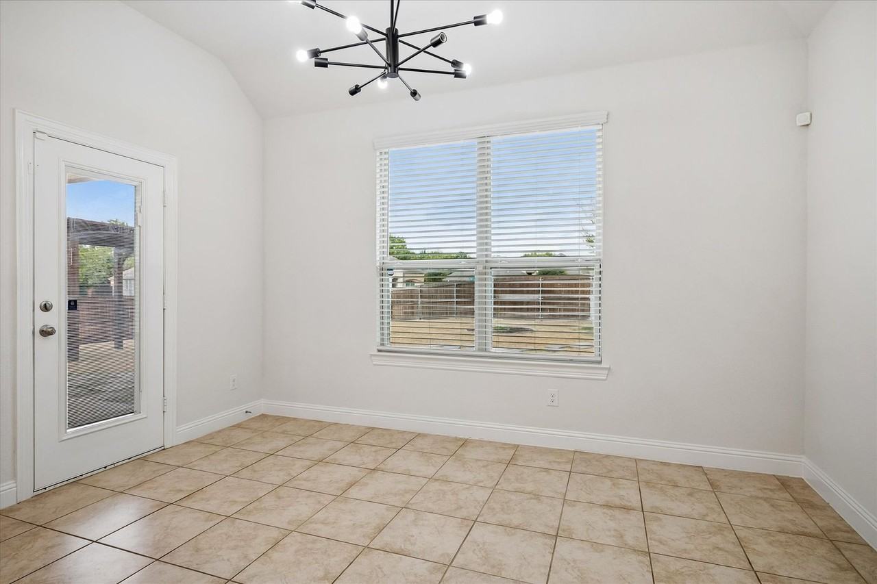 2949 Open Range Dr - Photo 6 of 15