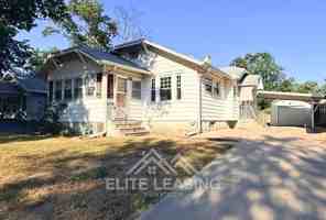 featured image of 326 Sw Courtland Ave
