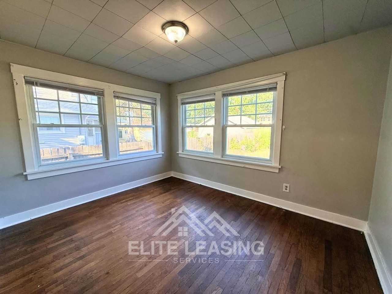 326 Sw Courtland Ave - Photo 5 of 7