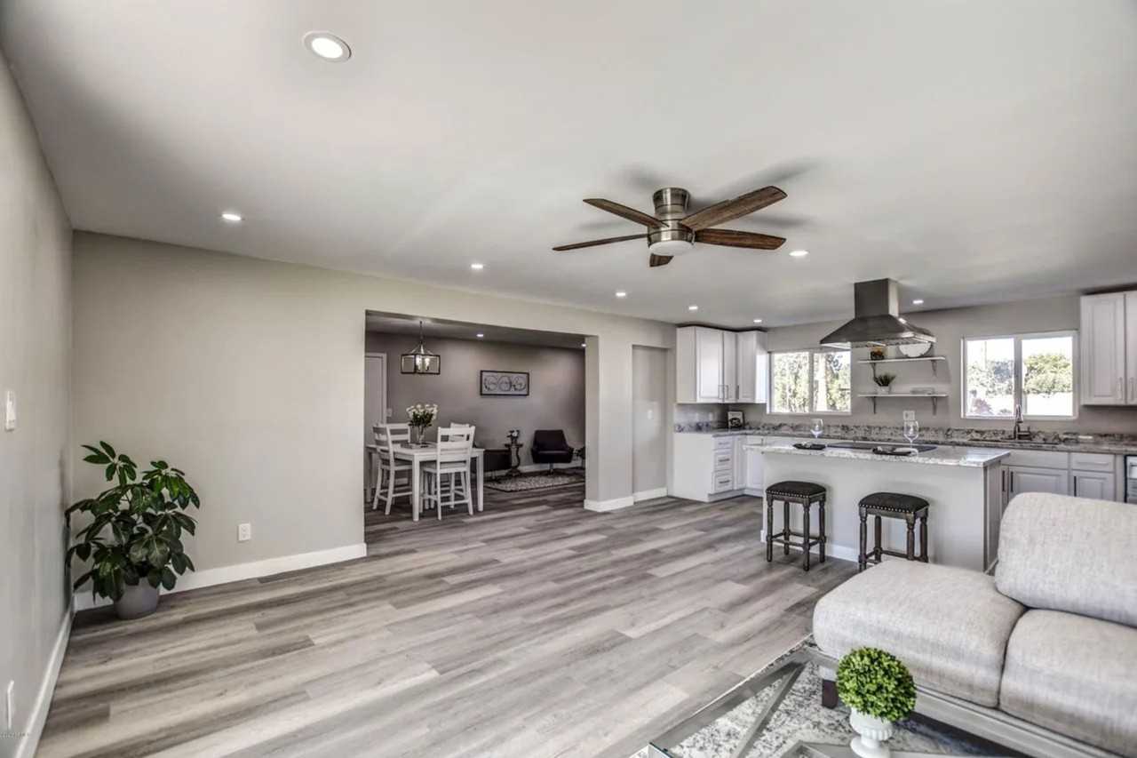 7332 N 17th Ave - Photo 4 of 17