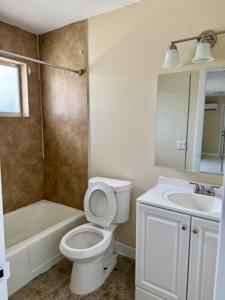 1836 Adams Street #3 - Photo 6 of 7