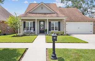 featured image of 205 Oak Path Dr #1
