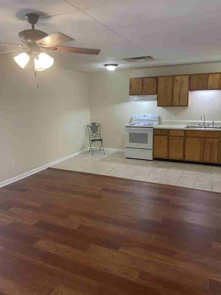 1021 Fall Creek Rd #8 - Photo 4 of 15