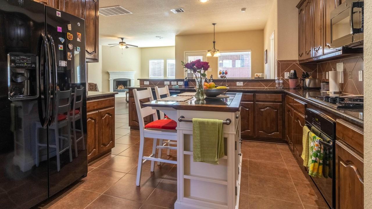 762 Fannin Dr #NA - Photo 6 of 30