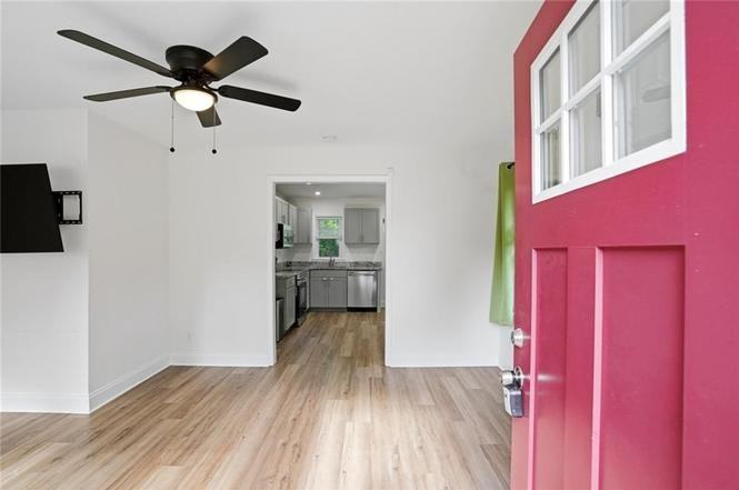 320 Camfield Ct Sw #NA - Photo 4 of 40