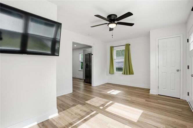 320 Camfield Ct Sw #NA - Photo 6 of 40