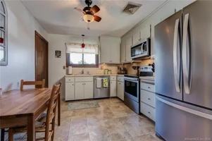 featured image of 1104 Summer Hill Dr #1104