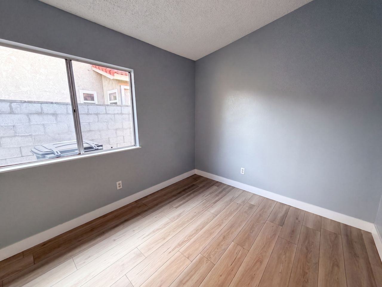 1872 Topeka Way #NA - Photo 3 of 8