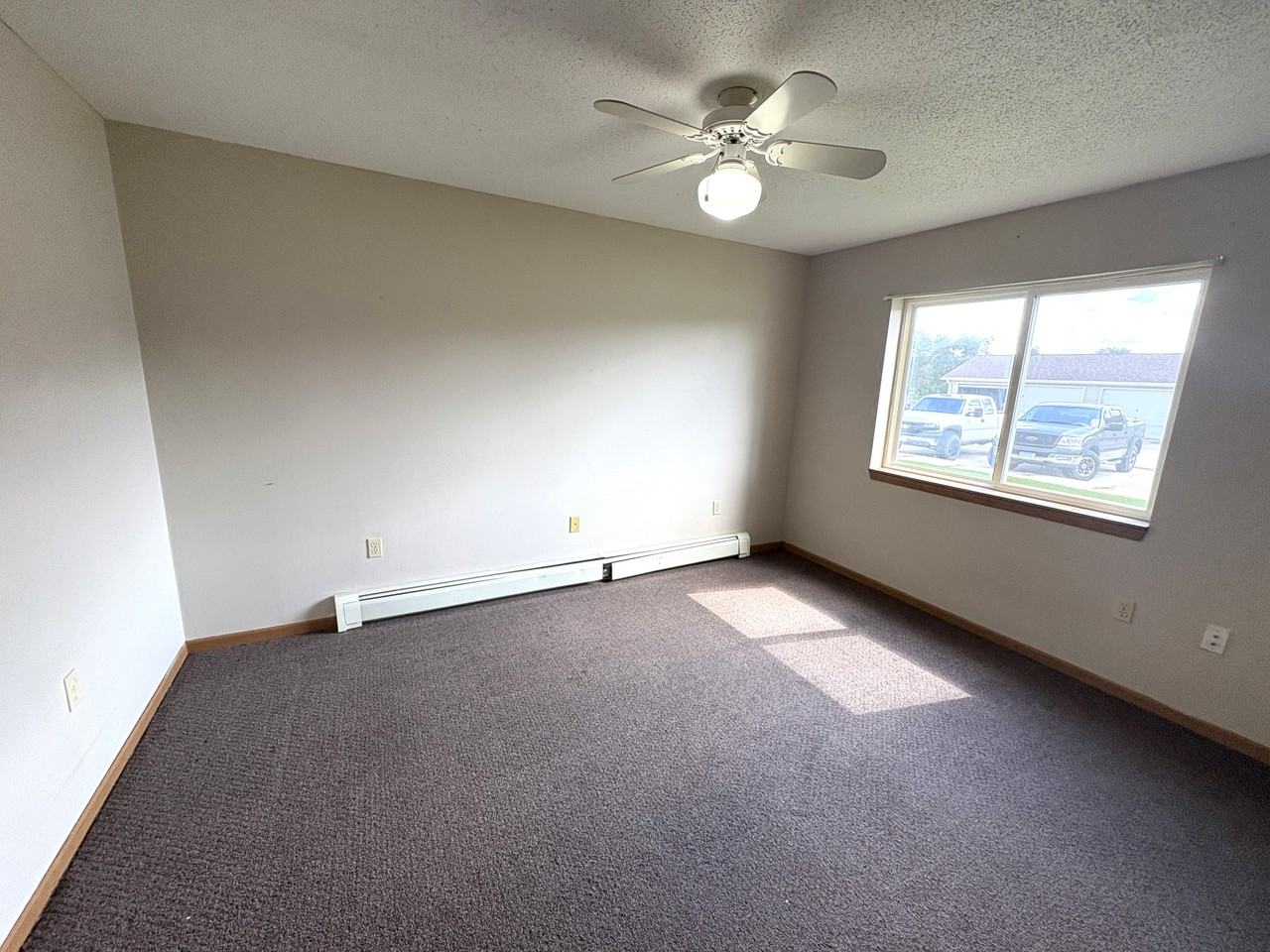 410 13th Ave Nw #16 - Photo 4 of 10