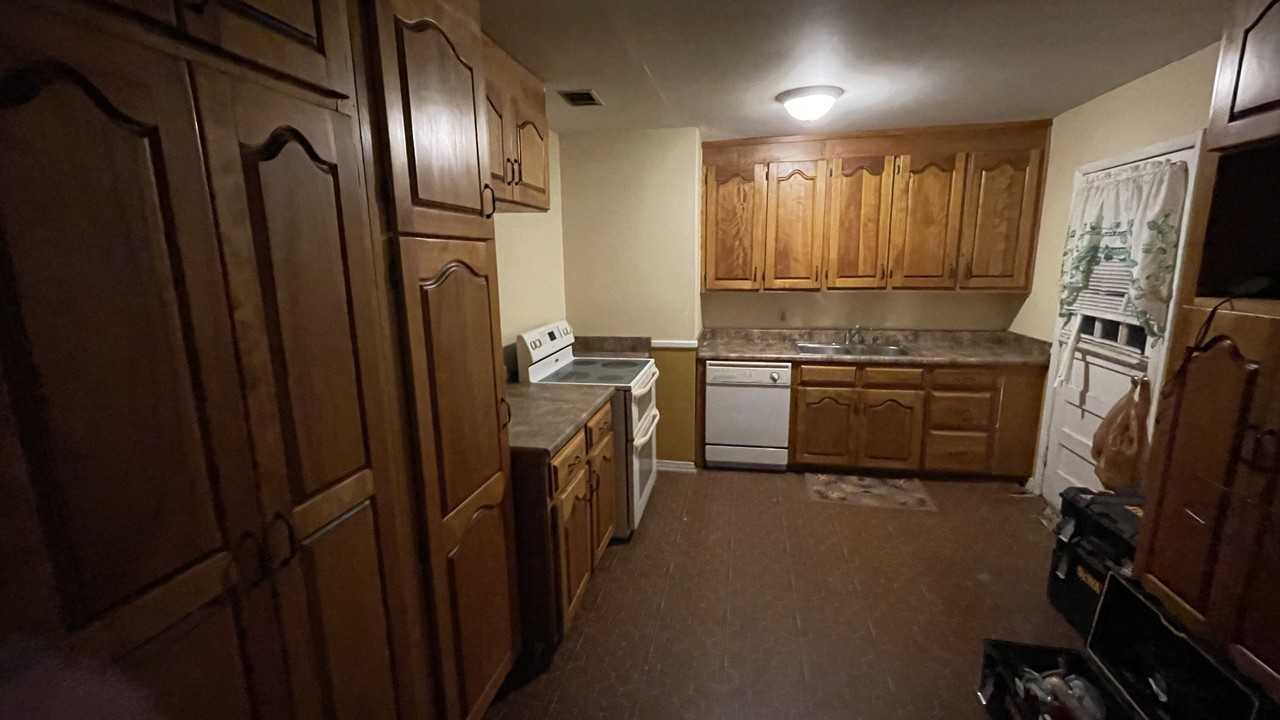 3000 Pickell Dr #NA - Photo 4 of 9