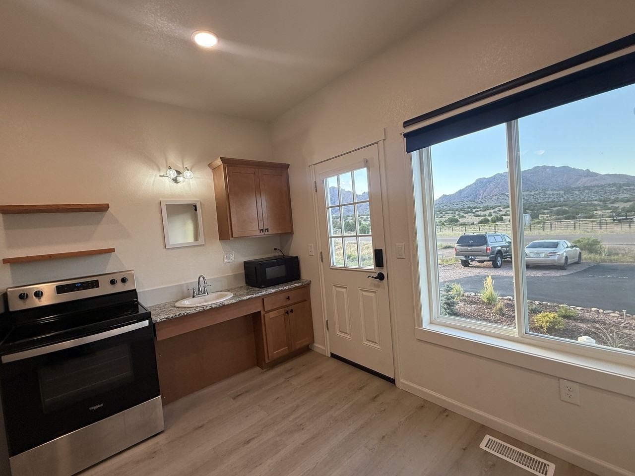 1744 Mariposa Rd #D1 - Photo 3 of 29
