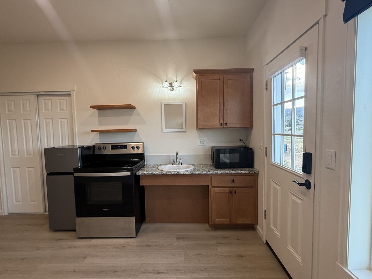 1744 Mariposa Rd #D1 - Photo 4 of 29