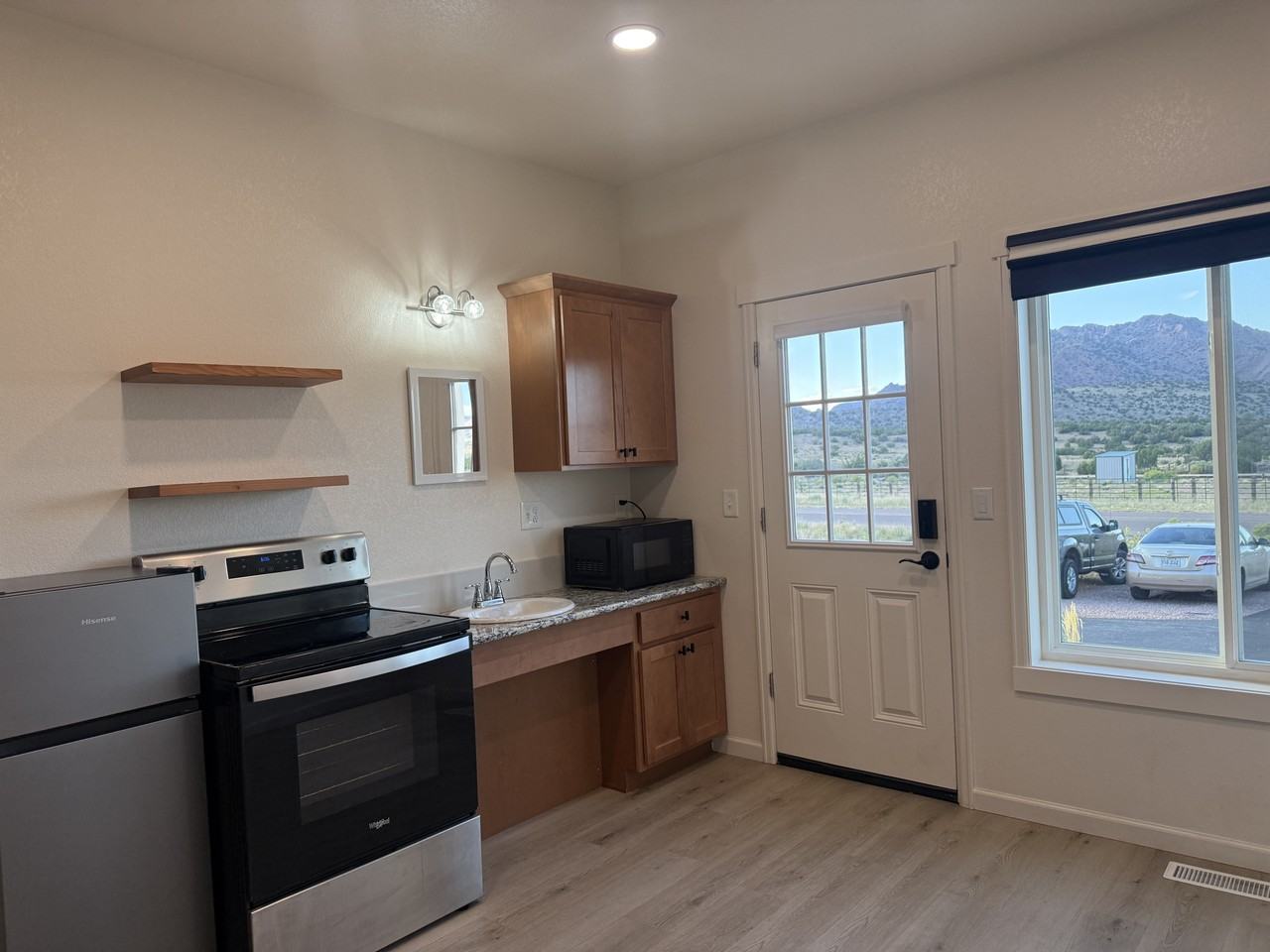 1744 Mariposa Rd #D1 - Photo 5 of 29