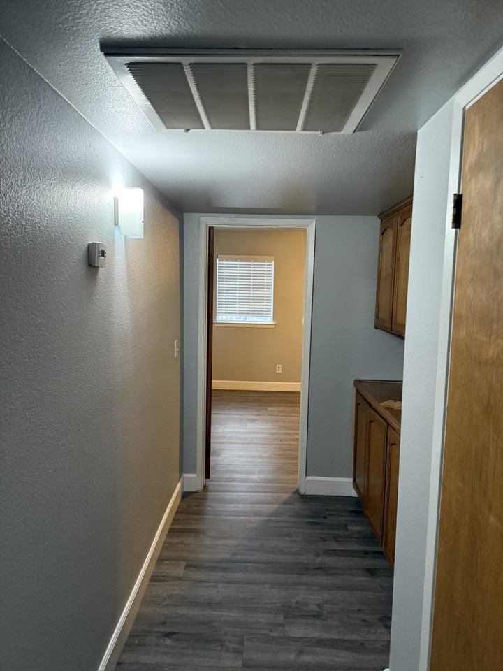 5568 W Calimyrna Ave #1 - Photo 3 of 14