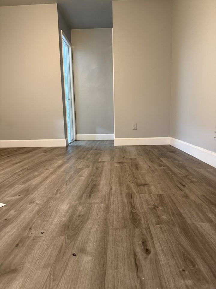 5568 W Calimyrna Ave #1 - Photo 6 of 14