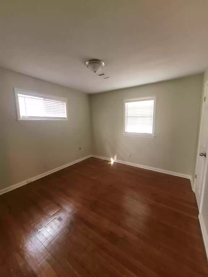 305 Damone Ave #NA - Photo 7 of 11