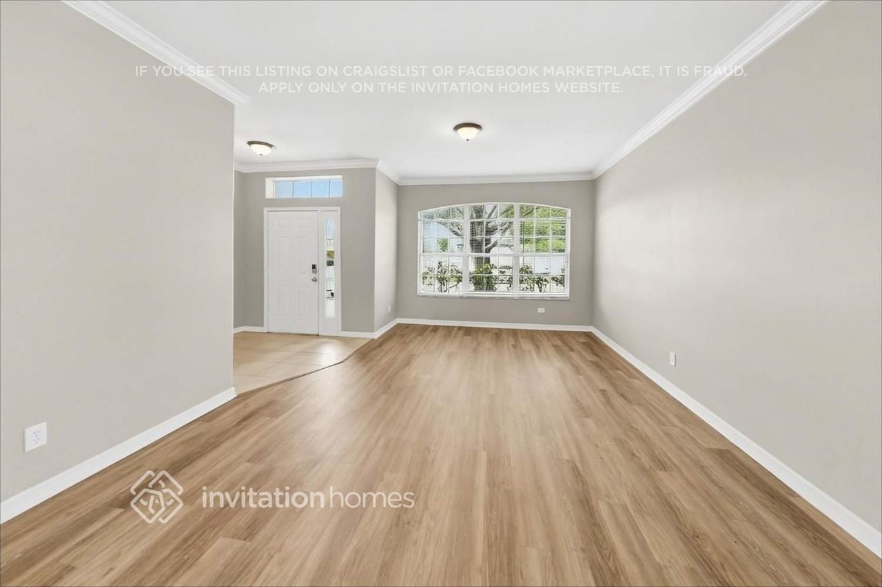 359 Portstewart Dr - Photo 4 of 20
