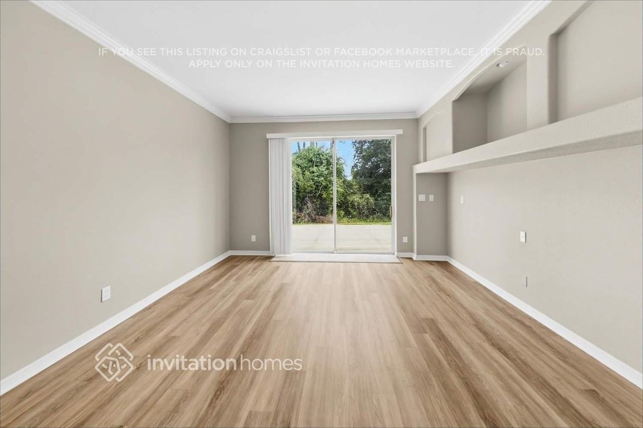 359 Portstewart Dr - Photo 6 of 20