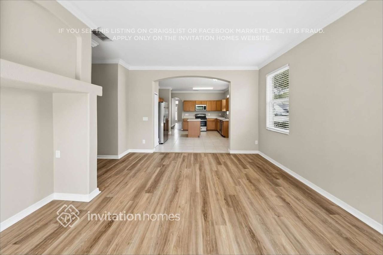 359 Portstewart Dr - Photo 7 of 20