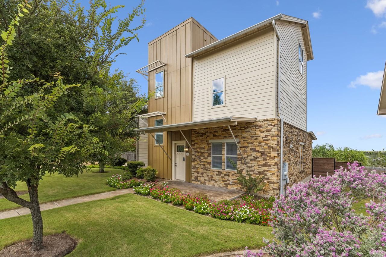 8500 Red Willow Dr #1 - Photo 2 of 41