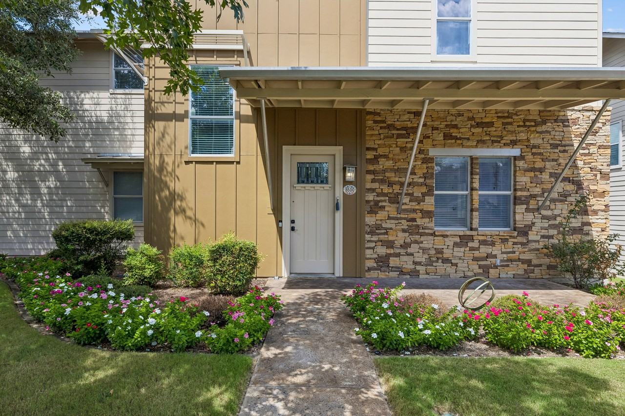 8500 Red Willow Dr #1 - Photo 4 of 41