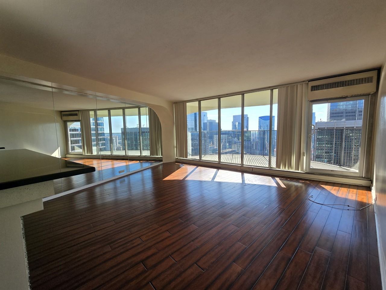 300 North State Street - 5501Unit 5501 #5501 - Photo 2 of 14