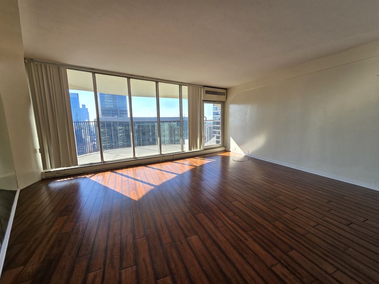 300 North State Street - 5501Unit 5501 #5501 - Photo 3 of 14