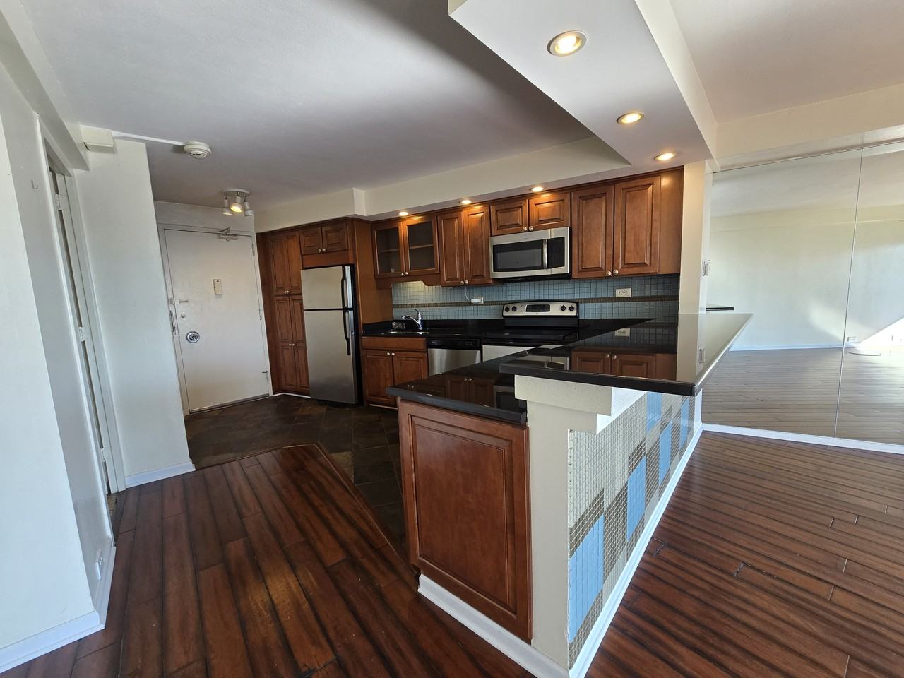 300 North State Street - 5501Unit 5501 #5501 - Photo 4 of 14