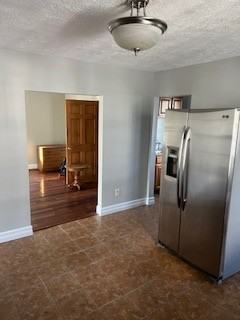 622 E Scott St - Photo 7 of 10