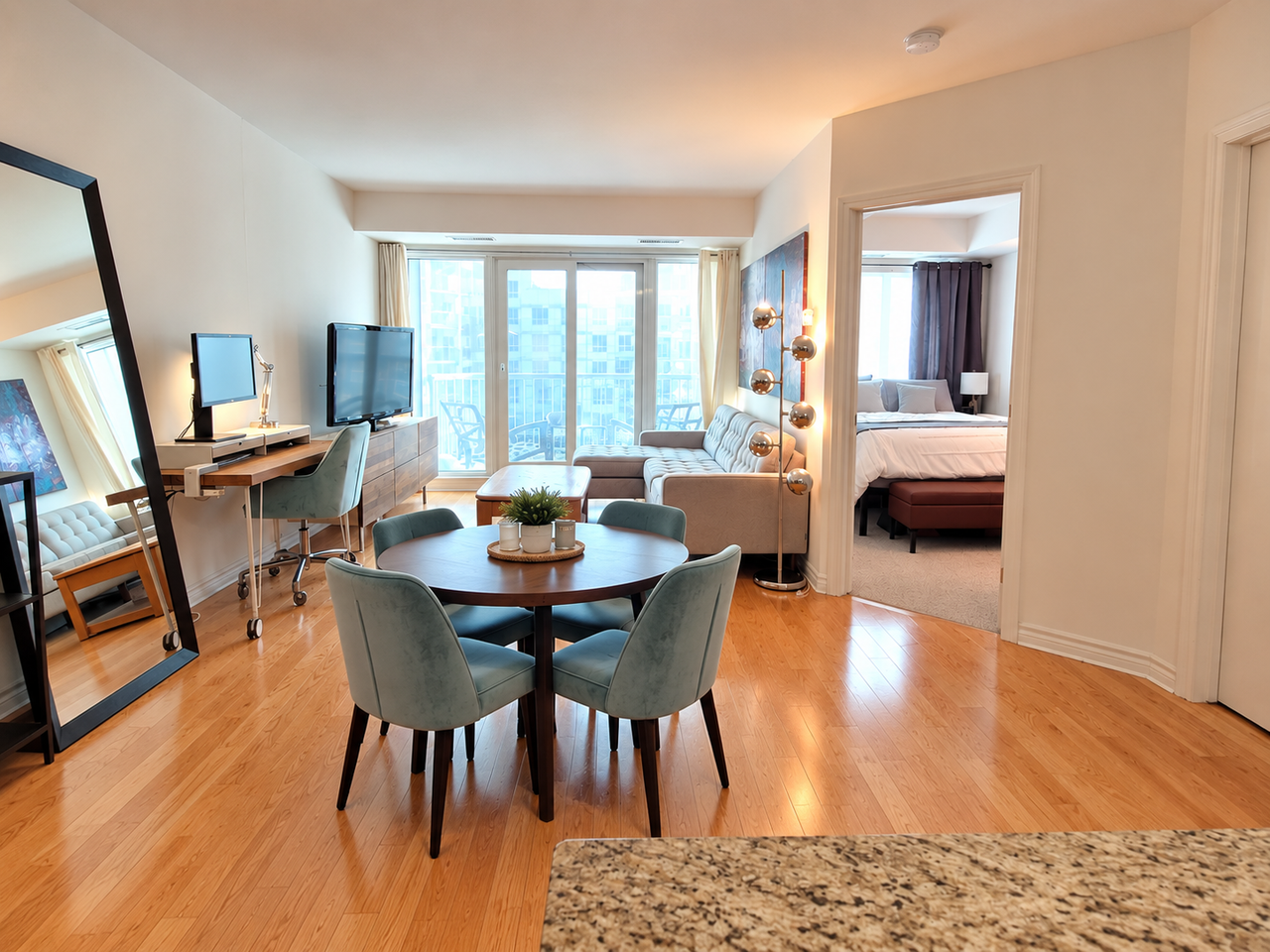 234 Rideau Street #607 - Photo 2 of 11
