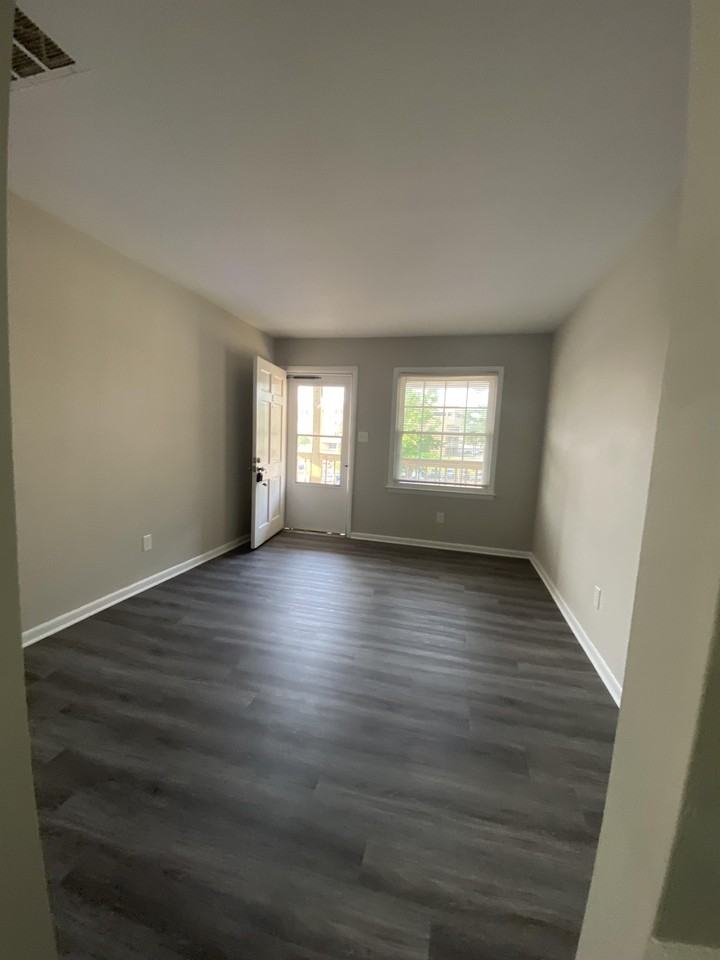 Pershing Street - 700 E #700E - Photo 6 of 28