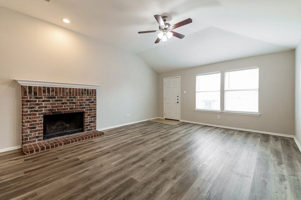 9104 Chisholm Trl - Photo 4 of 16