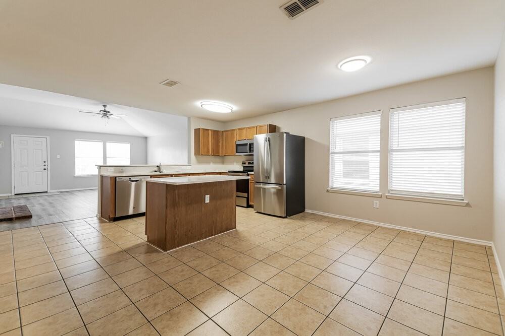 9104 Chisholm Trl - Photo 7 of 16