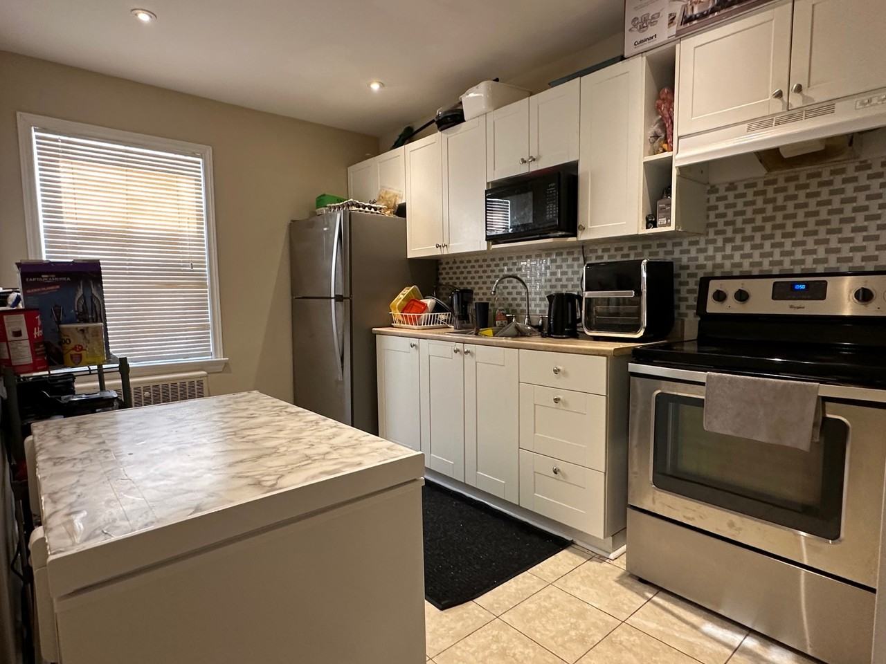 387 Carmen Avenue #6 - Photo 3 of 9