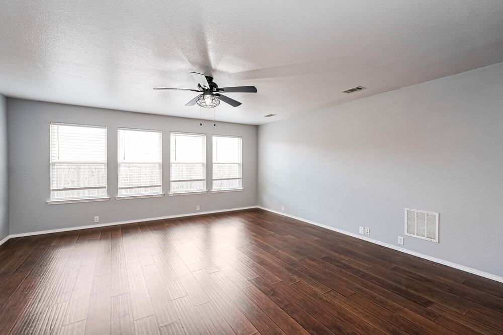 4509 Sheldon Trl - Photo 7 of 16