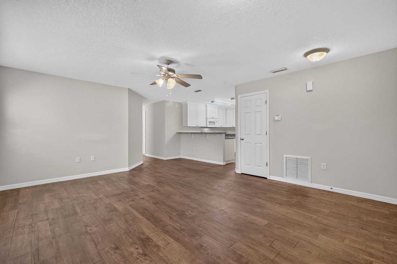 1307 Wood Duck Ln #1 - Photo 4 of 19