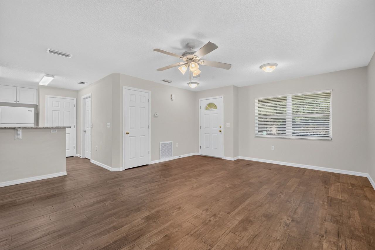 1307 Wood Duck Ln #1 - Photo 5 of 19