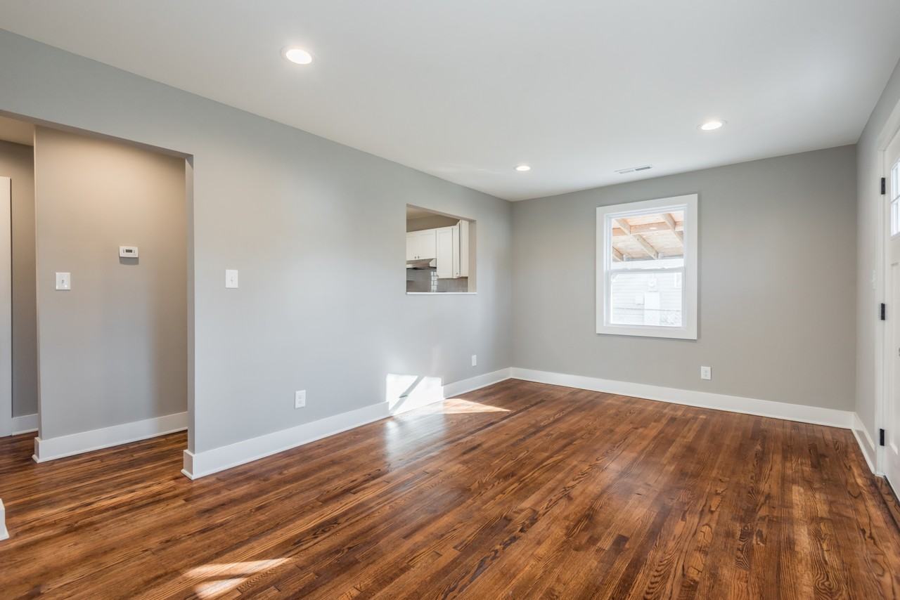 3510 Feathers St #MAIN - Photo 3 of 15