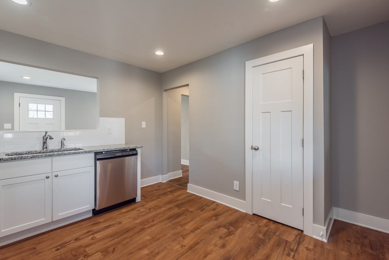 3510 Feathers St #MAIN - Photo 6 of 15