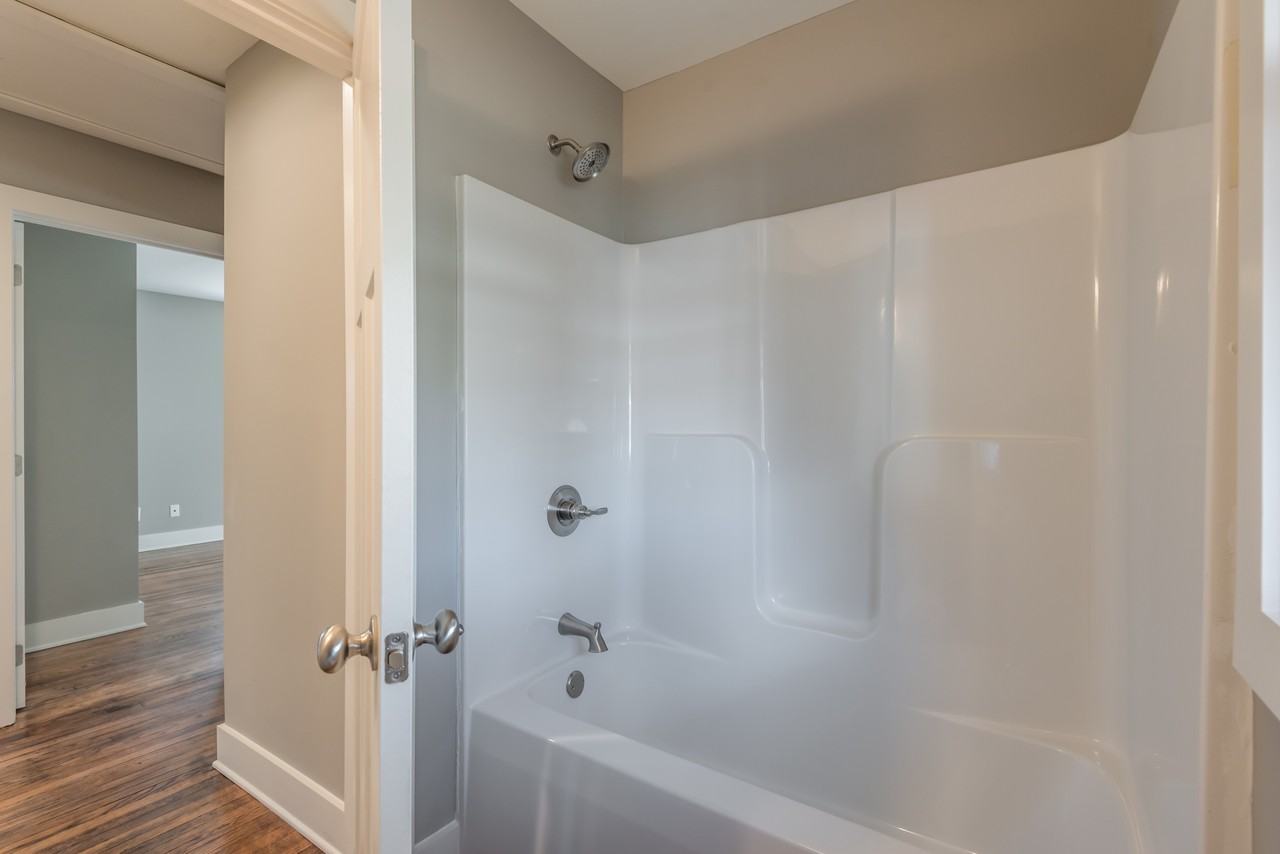 3510 Feathers St #MAIN - Photo 7 of 15
